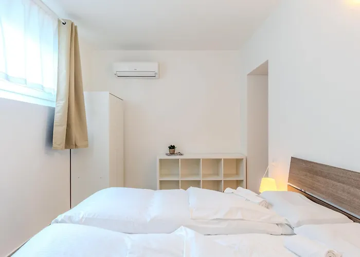 Alture E Riflessi By Interhome Holiday home *