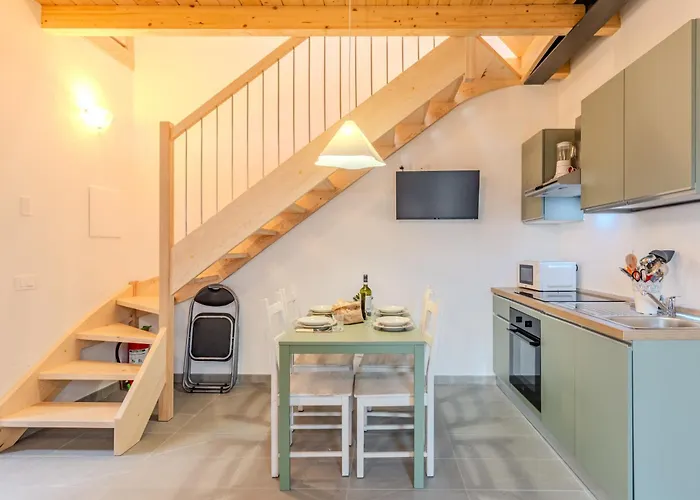 Alture E Riflessi By Interhome Ferienhaus Colico